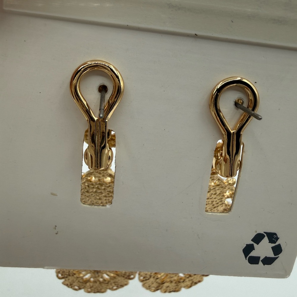 Marchesa Elegant Gold Cameo Rose Drop Earrings w/ Pearls & Crystals - Picture 7 of 16
